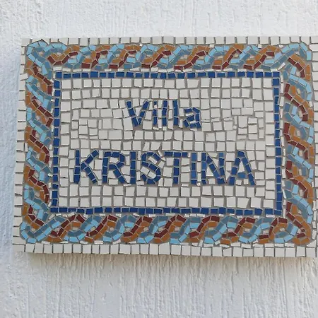 度假居 Sea Front Kristina